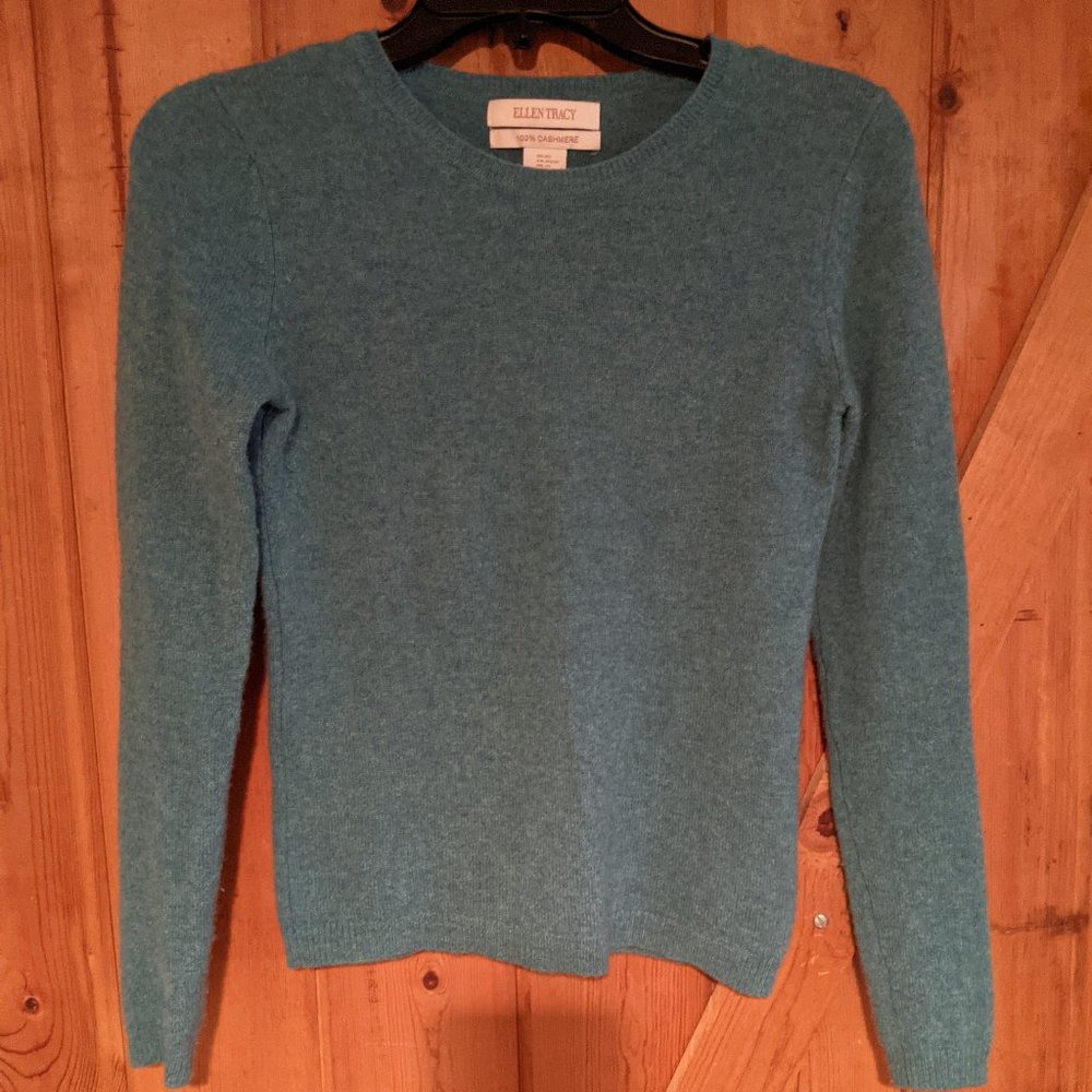 Ellen Tracy 100% blue cashmere sweater